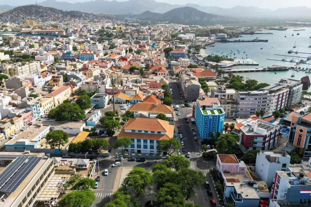 Lovely Apartment In Mindelo City Center Экстерьер фото